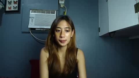 Snapshot of raesoleil chatting on April 2026 10:49:02 AM Rae online show from April 2026 10:49:02 AM