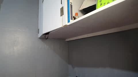 Snapshot of raesoleil chatting on April 2026 08:09:02 AM Rae online show from April 2026 08:09:02 AM