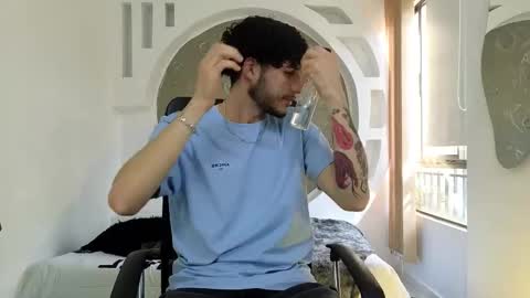 R A F A E L online show from October 2025 08:32:01 PM