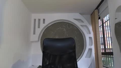 R A F A E L online show from November 2025 09:03:01 PM