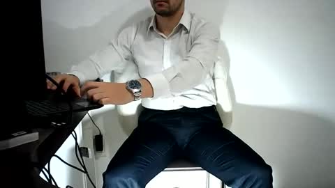 elenacam online show from May 2026 09:15:02 AM