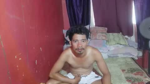 Snapshot of raffyhardcock4u chatting on May 2026 05:01:02 AM Raffyhardcock4u online show from May 2026 05:01:02 AM