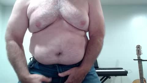 Snapshot of ragin_hardon001 chatting on October 2025 06:08:01 PM Ray online show from October 2025 06:08:01 PM