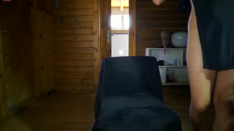 Snapshot of raichell_magicts chatting on July 2026 11:14:01 AM 60 off online show from July 2026 11:14:01 AM