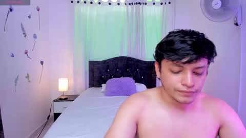 raider and roxie online show from November 2025 01:54:02 PM