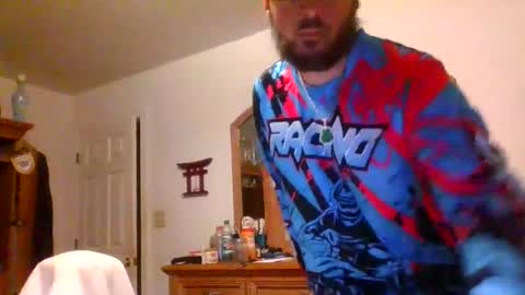 Snapshot of raidersman757 chatting on March 2026 10:57:02 PM hitman online show from March 2026 10:57:02 PM