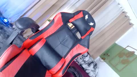 Snapshot of raileykink chatting on February 2025 12:25:02 PM itsmeRailey online show from February 2025 12:25:02 PM