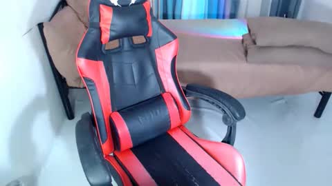 Snapshot of raileykink chatting on November 2025 11:51:02 PM itsmeRailey online show from November 2025 11:51:02 PM