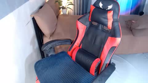 Snapshot of raileykink chatting on November 2025 11:21:02 PM itsmeRailey online show from November 2025 11:21:02 PM