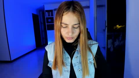 Jennyindependent model . online show from January 2025 01:28:01 AM