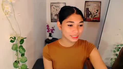 raindrizzle1706 online show from December 2025 07:35:01 AM