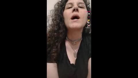 Rain Hendrix online show from November 2025 02:18:01 PM