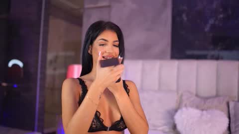 Raisa online show from September 2025 03:35:02 PM