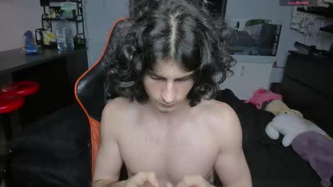 kirill online show from November 2025 09:37:02 PM