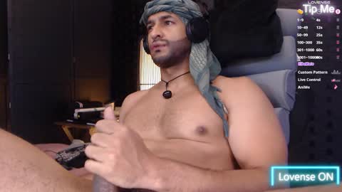 Snapshot of ralfvoss chatting on December 2025 08:34:01 AM ralfvoss online show from December 2025 08:34:01 AM