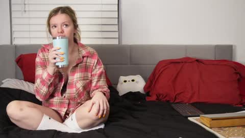 Snapshot of ramichick chatting on January 2025 01:34:02 AM Rami online show from January 2025 01:34:02 AM