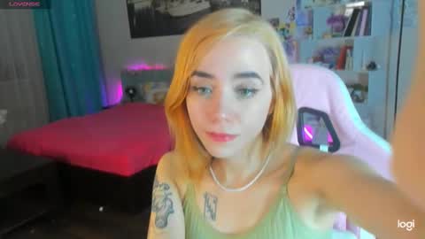 Snapshot of ramona_terner chatting on January 2025 04:05:01 AM Ramona terner online show from January 2025 04:05:01 AM