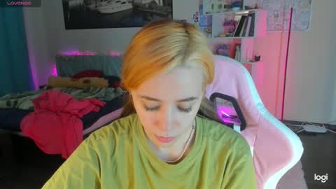 Snapshot of ramona_terner chatting on February 2025 12:35:02 PM Ramona terner online show from February 2025 12:35:02 PM