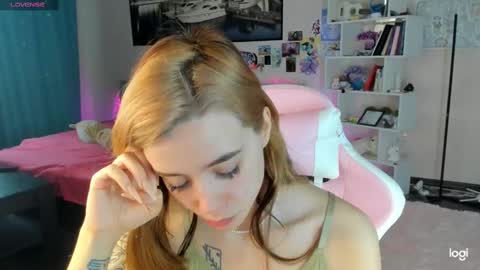 Snapshot of ramona_terner chatting on February 2025 07:04:02 AM Ramona terner online show from February 2025 07:04:02 AM