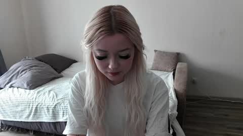 Snapshot of ramonadellavalle chatting on May 2026 01:46:01 AM 10Kay online show from May 2026 01:46:01 AM