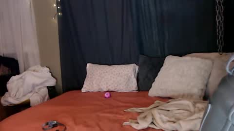    RAMONA Q   online show from December 2024 05:36:02 AM