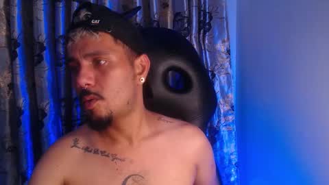 Snapshot of ramses_the_kinng chatting on October 2025 03:51:01 PM ramses thekinng online show from October 2025 03:51:01 PM