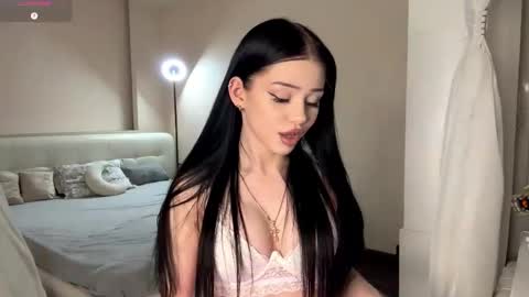 Snapshot of randiburt chatting on January 2026 04:23:01 PM Luna online show from January 2026 04:23:01 PM
