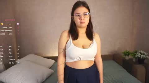 Snapshot of randichaplin chatting on September 2025 06:42:02 PM Vilda online show from September 2025 06:42:02 PM