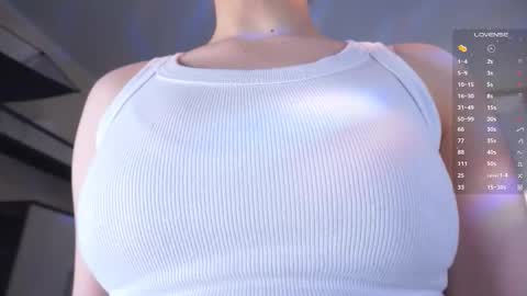 Vilda online show from November 2025 05:43:01 AM