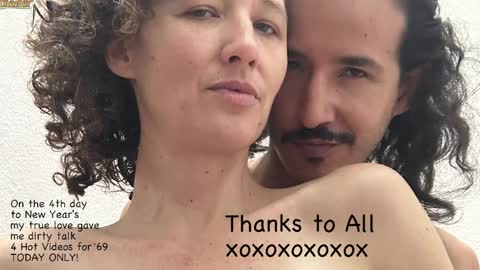 Snapshot of randomshuffle chatting on December 2024 05:14:01 PM MR DJ Randomshuffle friends playing with sexual energy live - OMG we are back online show from December 2024 05:14:01 PM