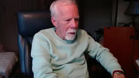 Snapshot of ranger1001 chatting on February 2025 09:40:01 PM ranger1001 online show from February 2025 09:40:01 PM