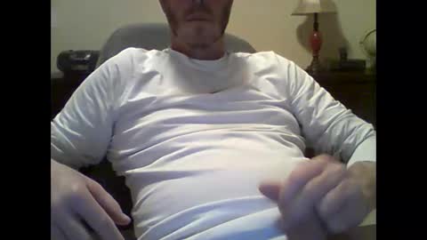 Snapshot of ranger1212us chatting on November 2025 04:33:02 AM ranger1212us online show from November 2025 04:33:02 AM