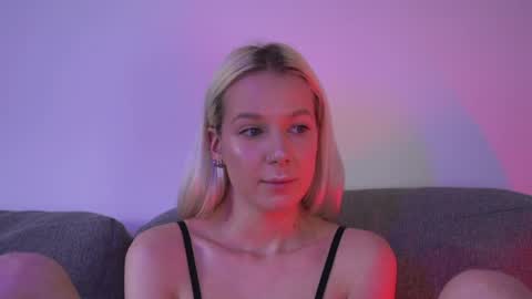 Snapshot of rany_thompson chatting on April 2026 02:25:02 PM Rany Thompson online show from April 2026 02:25:02 PM