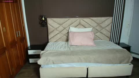 Raquel online show from February 2025 11:29:02 AM