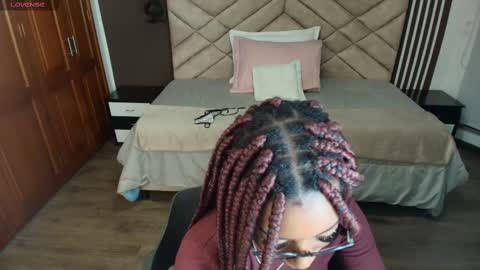 Raquel online show from February 2025 11:44:02 AM