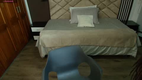 Raquel online show from February 2025 11:41:02 AM