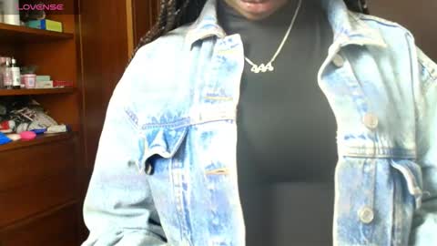 Raquel online show from October 2025 12:24:02 PM