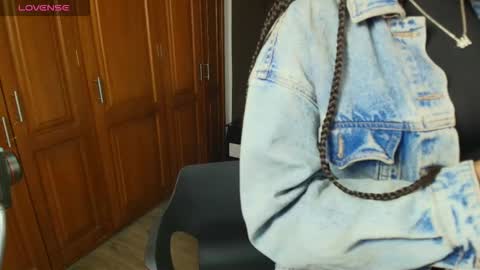 Raquel online show from October 2025 11:53:02 AM