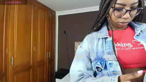 Raquel online show from October 2025 11:55:02 AM