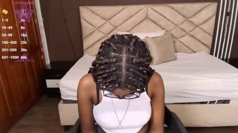 Raquel online show from December 2025 11:58:02 AM