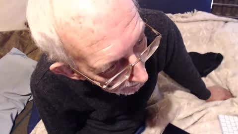 Snapshot of rararaffaele chatting on December 2024 11:01:01 AM Raffaele online show from December 2024 11:01:01 AM