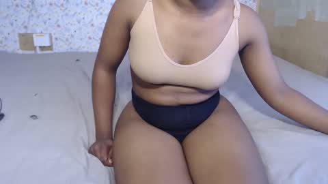 rarepetite online show from December 2025 07:12:01 AM