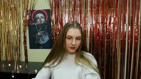 raspberry0101 online show from December 2024 03:33:02 PM