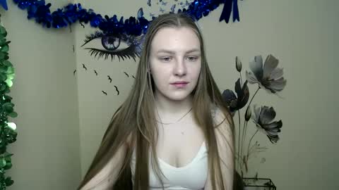 raspberry0101 online show from February 2025 01:40:02 PM