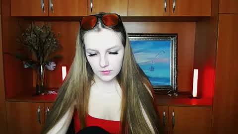 raspberry0101 online show from September 2025 06:59:02 AM