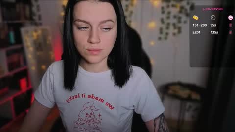 Snapshot of raspberry__girl chatting on October 2025 06:50:02 PM Rita  My schedule for this week Thursday-Monday  online show from October 2025 06:50:02 PM
