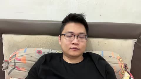 randomnaut online show from February 2025 07:00:01 PM