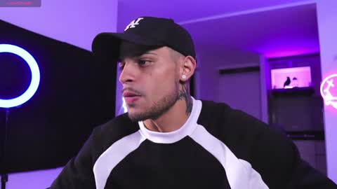 Snapshot of rausch77 chatting on December 2024 08:59:01 AM rausch77 online show from December 2024 08:59:01 AM