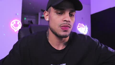 Snapshot of rausch77 chatting on January 2025 06:33:01 AM rausch77 online show from January 2025 06:33:01 AM