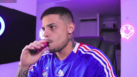 Snapshot of rausch77 chatting on January 2025 05:37:01 AM rausch77 online show from January 2025 05:37:01 AM